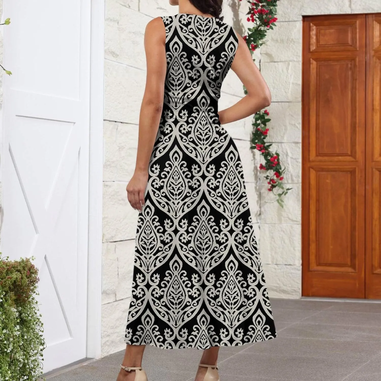 Maxi Dresses for Women 2025 Casual Trendy Summer A Line Flowy Dress Floral V Neck Sleeveless Formal Sundresses